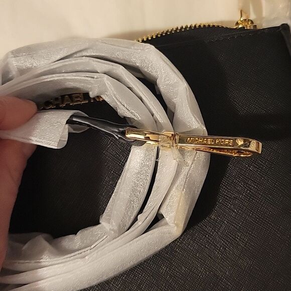 Michael Kors Jet Set Crossbody Bag NWT - Picture 11 of 11